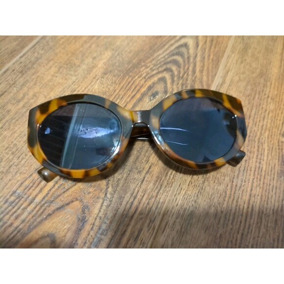 Anthropologie Brown Tortoise Shell Sunglasses Oval - Picture 1 of 5
